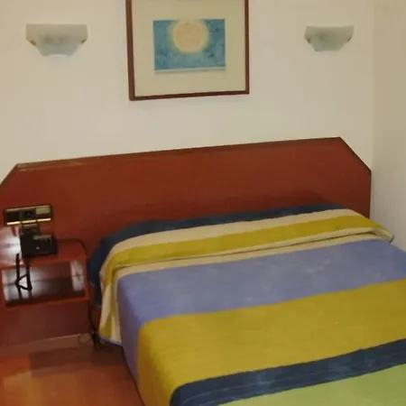 Cataluna 3* سرقسطة