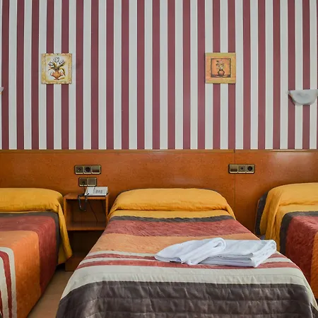 Cataluna Πανσιόν